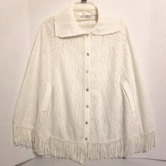 Vintage Fringed White Knit Cape Coverup OS - Picture 12 of 12